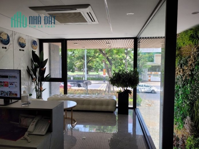 Giảm 3 tỷ! Bán nhà 5 tầng MT Xô Viết Nghệ Tĩnh - Thang máy - tầng hầm - Dòng tiền 500 Tr/N