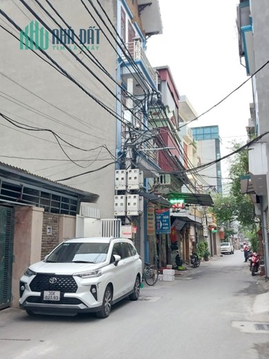 BÁN GẤP Nhà Mặt Ngõ 156 Tam Trinh phường Yên Sở Ngõ Thông KD ô tô vào nhà. DT 40M x 5T hơn 4 tỷ