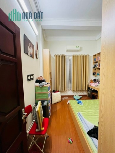 Bán nhà Trần Quốc Hoàn, Cầu Giấy. 45mx4; MT 3.5m; giá 8.65 tỷ