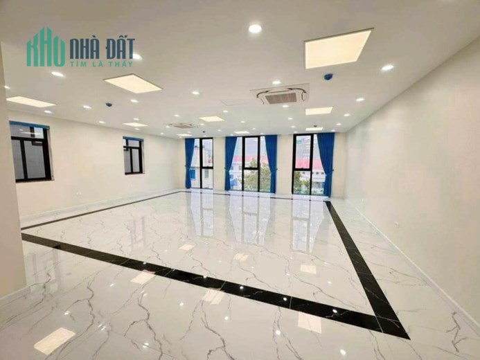BÁN NHÀ QUẬN CẦU GIẤY, VỊ TRÍ ĐẮC ĐỊA, MT TO, THANG MÁY, VỈA HÈ, Ô TÔ TRÁNH, KINH DOANH.
