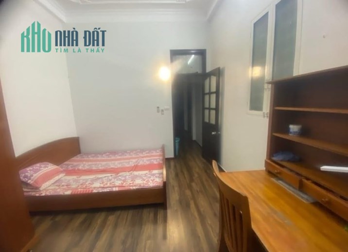 Quá rẻ. Bán đất tặng nhà mặt hồ đội cấn, view hồ, kinh doanh, 60m chỉ hơn 17 tỷ