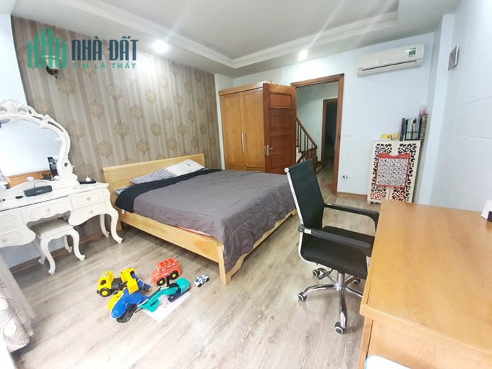 Bán nhà Vạn Phúc, ngõ nông rộng rãi, 42m2, 5,25 tỷ.