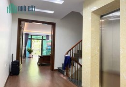 Nhà đẹp Nguyễn An Ninh phân lô bàn cờ - ngõ ô tô - gara xe 7 chỗ - Thang máy