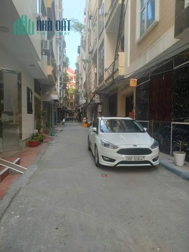 Nhà đẹp Nguyễn An Ninh phân lô bàn cờ - ngõ ô tô - gara xe 7 chỗ - Thang máy