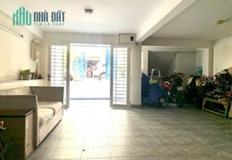 Bán nhà mặt phố Hoàng Văn Thụ Phường 9 Phú Nhuận, 2 tầng, 85m2 (5 x 17m). giá 16 tỷ 7