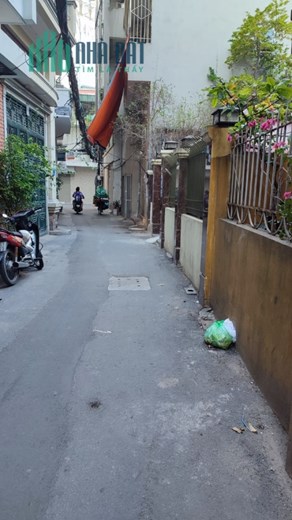 Cực rẻ. Bán đất tặng nhà tại Văn Quán, Hà Đông. Diện tích 62m2 x 3 Tầng. MT 5m. Ô TÔ. Hơn 6 Tỷ.