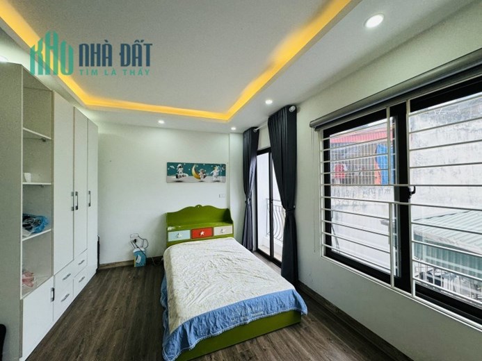 Bán nhà phố Định Công Thượng, Hoàng Mai. 31m2 x 5 Tầng. NỞ HẬU. MỚI KÍNH COONG. Hơn 4 Tỷ.
