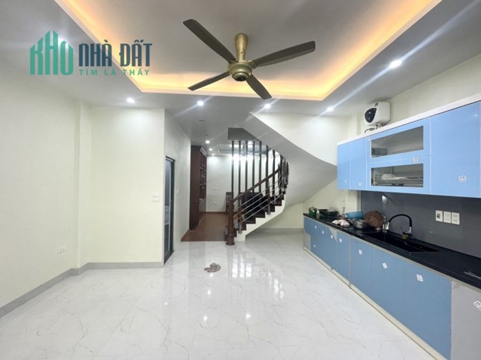 Bán gấp nhà phố Hoàng Văn Thái, Thanh Xuân. 50m2 x 5 Tầng. MT 5m. PHÂN LÔ. GARA. HƠN 9 TỶ.