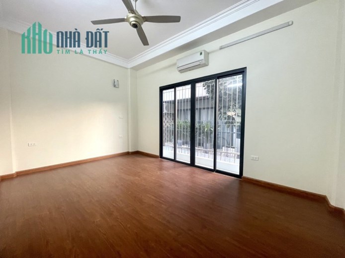 Bán gấp nhà phố Hoàng Văn Thái, Thanh Xuân. 50m2 x 5 Tầng. MT 5m. PHÂN LÔ. GARA. HƠN 9 TỶ.
