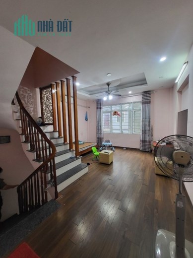 Giảm giá. Bán gấp nhà phố Cầu Am, Vạn Phúc, Hà Đông. 35m2 x 4T. MT 4.5m. NHÀ ĐẸP. GẦN PHỐ. 3 Tỷ 9.