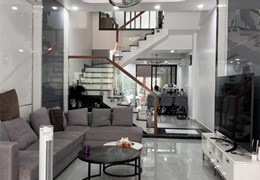 Nhà mặt đường khu Quán Nam độc lập sân cổng 86m2 chỉ 6,6 tỷ