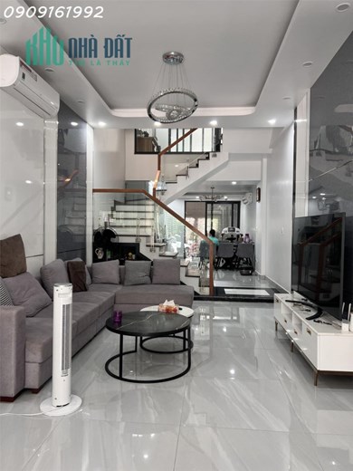 Nhà mặt đường khu Quán Nam độc lập sân cổng 86m2 chỉ 6,6 tỷ