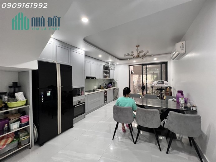Nhà mặt đường khu Quán Nam độc lập sân cổng 86m2 chỉ 6,6 tỷ