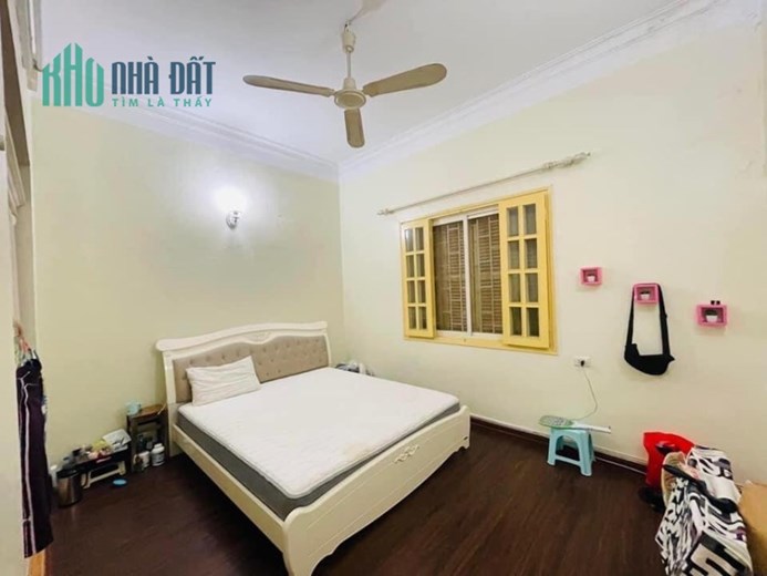 Bán nhà PL Hoàng Sâm - Cầu Giấy- DT 69m x 4T Ô tô Tránh Dân Xây Giá tốt 13 tỷ