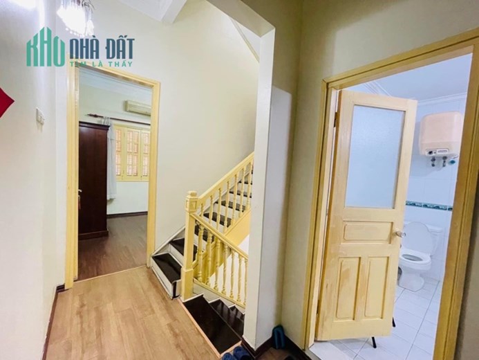 Bán nhà PL Hoàng Sâm - Cầu Giấy- DT 69m x 4T Ô tô Tránh Dân Xây Giá tốt 13 tỷ