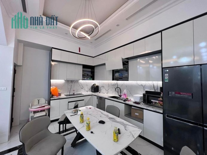 Hiếm! Bán nhà đẹp dân xây Giáp Bát – Kim Đồng cách phố 15M, 40M2 5T 4PN chỉ 4 tỷ 75.