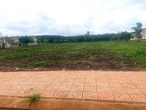 CẦN BÁN CẮT LỖ 2 LÔ ĐẤT RẤT ĐẸP NGÀY XƯA TRÚNG ĐẤU GIÁ NẰM TẠI KHU QUY HOẠCH HÀNH CHÍNH HUYỆN KRÔNG