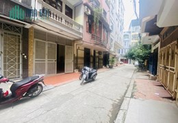 PHÂN LÔ TÔN ĐỨC THẮNG ĐỐNG ĐA 55M, 5T, MT 4M, VỈA HÈ OTO TRÁNH, KINH DOANH, NHỈNH 10 TỶ. 0937651883.