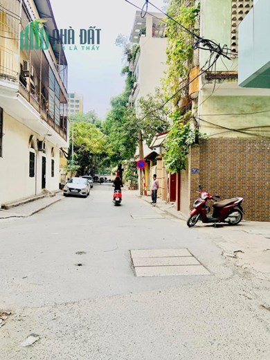 Bán Nhà Phân Lô Phố Trần Quốc Hoàn Quận Cầu Giấy. 50m Xây 6 Tầng Nhỉnh 15 Tỷ. Cam Kết Ảnh Thật Mô