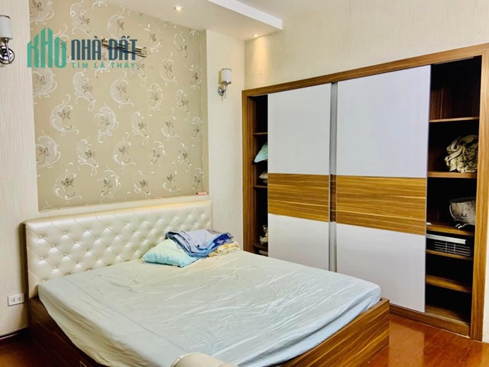 Bán Nhà Phân Lô Phố Trần Quốc Hoàn Quận Cầu Giấy. 50m Xây 6 Tầng Nhỉnh 15 Tỷ. Cam Kết Ảnh Thật Mô