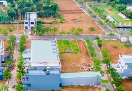 Đất Thổ Cư giữa Sân Bay Biên Hoà và Cầu Bạch Đằng 2. Lh:0961221107.