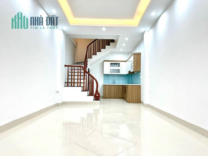 Nhà ở ngay YÊN HÒA - CẦU GIẤY - CÁCH MẶT PHỐ 10M - NGÕ THÔNG - KINH DOANH - Hơn 3 TỶ