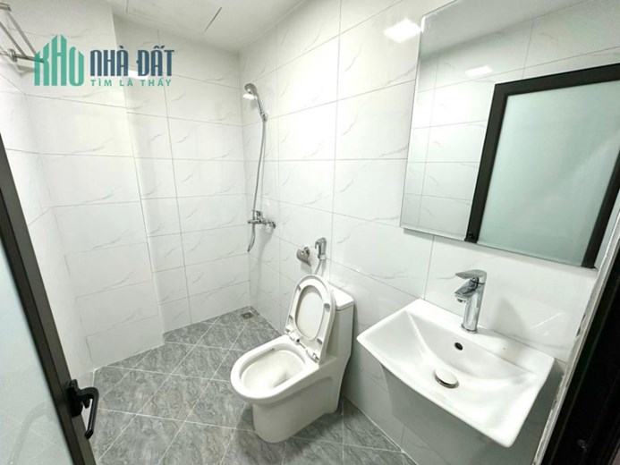Nhà ở ngay YÊN HÒA - CẦU GIẤY - CÁCH MẶT PHỐ 10M - NGÕ THÔNG - KINH DOANH - Hơn 3 TỶ