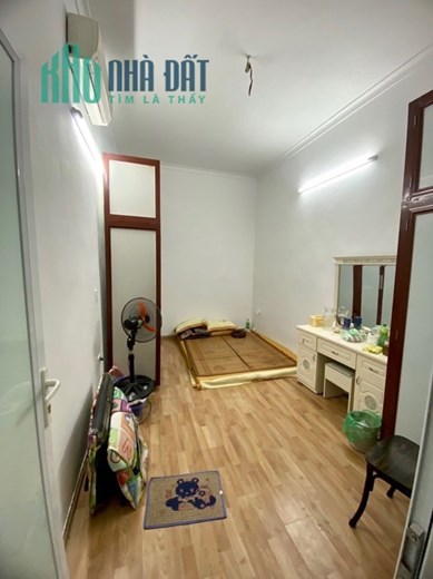 Nhà phố Khâm Thiên sầm uất, kinh doanh ngày đêm, 1 bước ra phố không thiếu gì,