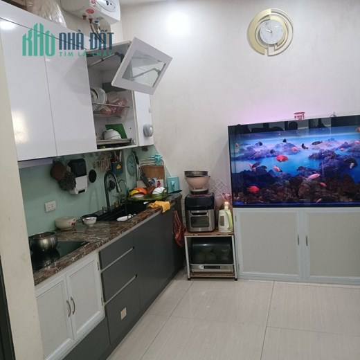 Bán nhà Bồ Đề,Long Biên 5 tầng,40m2,Mt4.5 gần oto ,ngõ thông nhỉnh 5tỷ