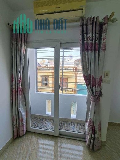 Bán nhà Lĩnh Nam 30m 5 tầng 10m ra phố kinh doanh nhỏ 3 tỷ hơn