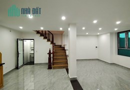 NHÀ ĐẸP NGÔ GIA TỰ - NGÕ NÔNG GẦN Ô TÔ - 20M Ô TÔ TRÁNH - TIỆN ÍCH NGẬP TRÀN
