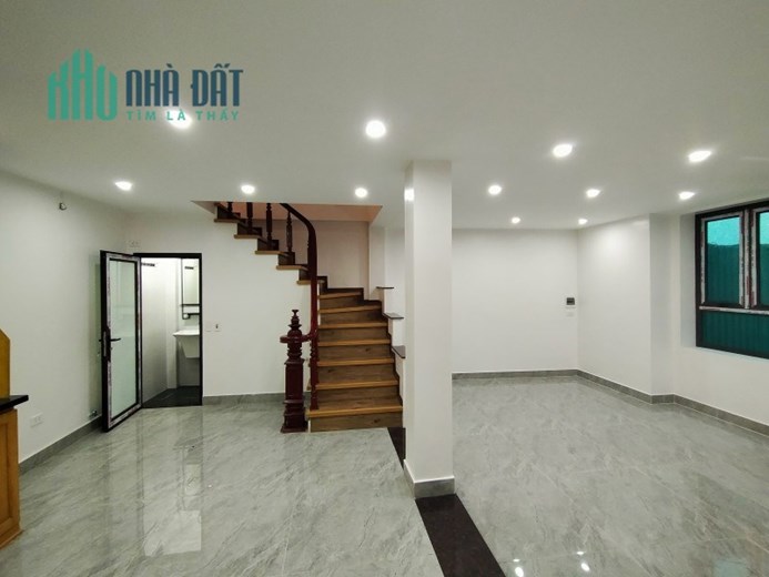 NHÀ ĐẸP NGÔ GIA TỰ - NGÕ NÔNG GẦN Ô TÔ - 20M Ô TÔ TRÁNH - TIỆN ÍCH NGẬP TRÀN