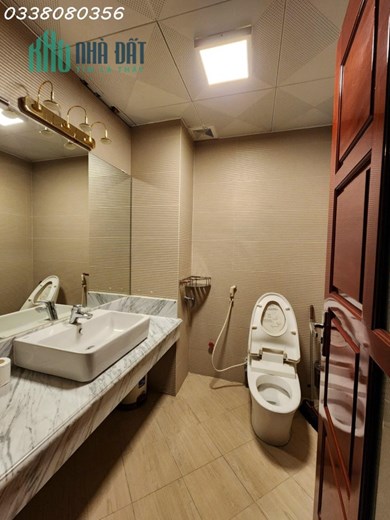 Bán nhà mặt phố Khương Thượng, DTXD40m2 x 5 tầng , giá chỉ 7,95 tỷ.