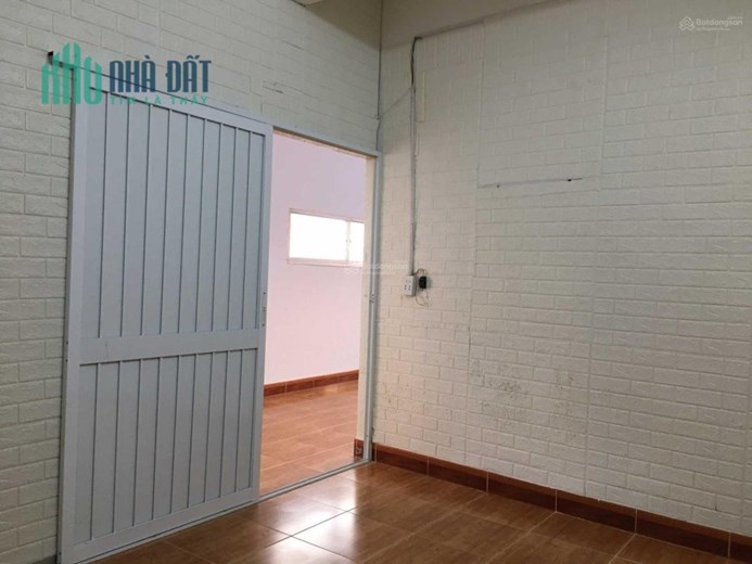 Bán căn hộ giá rẻ đường Nguyễn Khoái, Phường 1, Quận 4 . Sổ Hồng Riêng