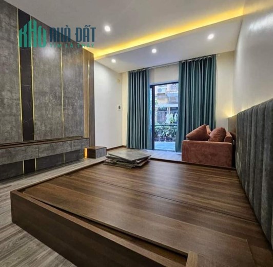Bán nhà dân xây Nguyễn Khánh Toàn Cầu Giấy 55m - 4T, phân lô, ô tô dừng đỗ