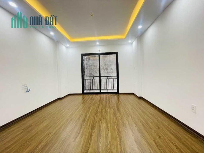 Trương Định nhà mới ở luôn 35m2-5t giá rẻ chỉ 3 tỷ 95. lh 0987136162