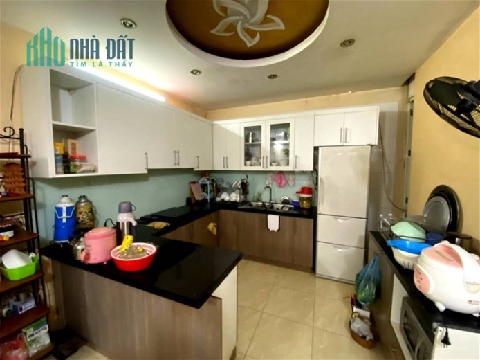 Bán Nhà Phân Lô Phố Trần Quốc Hoàn Quận Cầu Giấy. Sổ 46m Thực Tế 60m Mặt Tiền 6m Nhỉnh 13 Tỷ. Cam