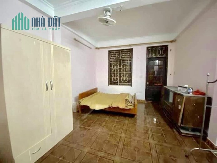 Bán Nhà Phố Tây Sơn Quận Đống Đa. 56m Mặt Tiền 4.1m Nhỉnh 10 Tỷ. Cam Kết Ảnh Thật Mô Tả Chính Xác.