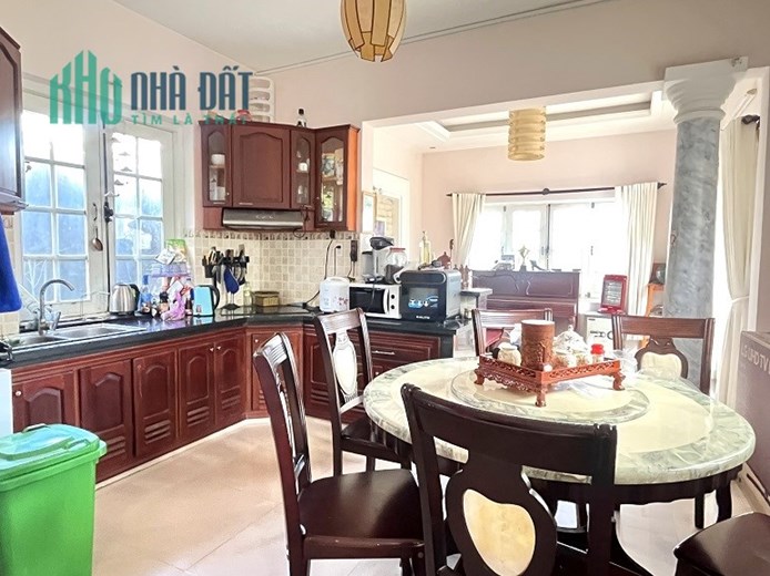 Cần bán Villa đường Triệu Việt Vương, P.4, Đà Lạt