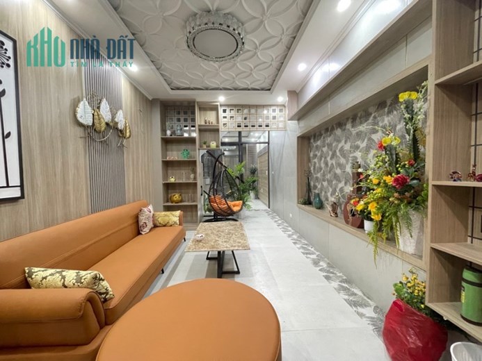 NHÀ ĐẸP NGUYỄN VĂN CỪ - NGỌC LÂM - LONG BIÊN - 75M - 4 TẦNG - FULL NỘI THẤT - 7,85 TỶ - GẦN TÂM ANH