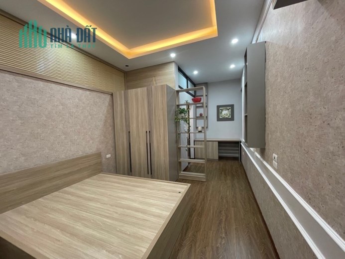 NHÀ ĐẸP NGUYỄN VĂN CỪ - NGỌC LÂM - LONG BIÊN - 75M - 4 TẦNG - FULL NỘI THẤT - 7,85 TỶ - GẦN TÂM ANH