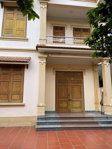 Chính chủ  có hai căn nhà riêng cần cho thuê lâu  dài!gia đình hoặc một nhóm-địa chỉ ở thôn đông
