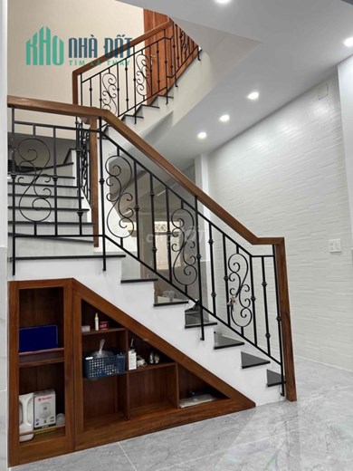 🔥 Nhà siêu đẹp 2 mặt tiền sát chợ Phạm Văn Hai - 3 tầng 4PN - hẻm 7m thông