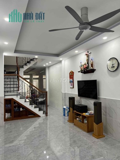 🔥 Nhà siêu đẹp 2 mặt tiền sát chợ Phạm Văn Hai - 3 tầng 4PN - hẻm 7m thông