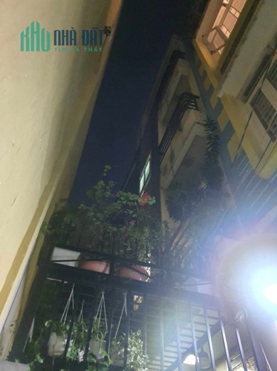 BÁN NHÀ PHÚ NHUẬN 75M2 HXH NGANG 4M 4 TẦNG SỔ VUÔNG A4 5 PN PHÙNG VĂN CUNG 7.4 TỶ.