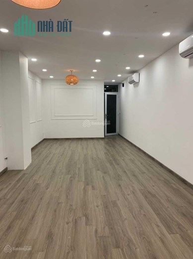 🔥💥 Cho thuê 2 Tầng Mặt tiền đường Sư Vạn Hạnh - 4x20m - thiết kế sang trọng