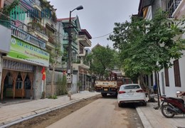 Bán nhà 3 tầng gần bệnh viện đa khoa tỉnh tại Liên Bảo, Vĩnh yên, Vĩnh Phúc. Giá chỉ: 4,2 tỷ