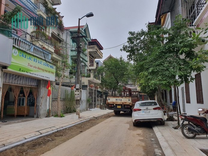 Bán nhà 3 tầng gần bệnh viện đa khoa tỉnh tại Liên Bảo, Vĩnh yên, Vĩnh Phúc. Giá chỉ: 4,2 tỷ