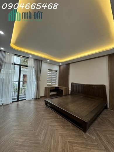 Bán nhà siêu đẹp Phố Nguyễn Văn Cừ, 6 tầng thang máy, ngõ thông ô tô tránh.
