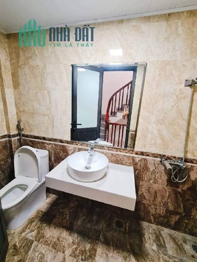 Bán liền kề Mậu Lương 50m2, 5 tầng, mặt tiền 4m
Nhà phân lô, vỉa hè, đường ô tô tránh nhỉnh 7 tỷ